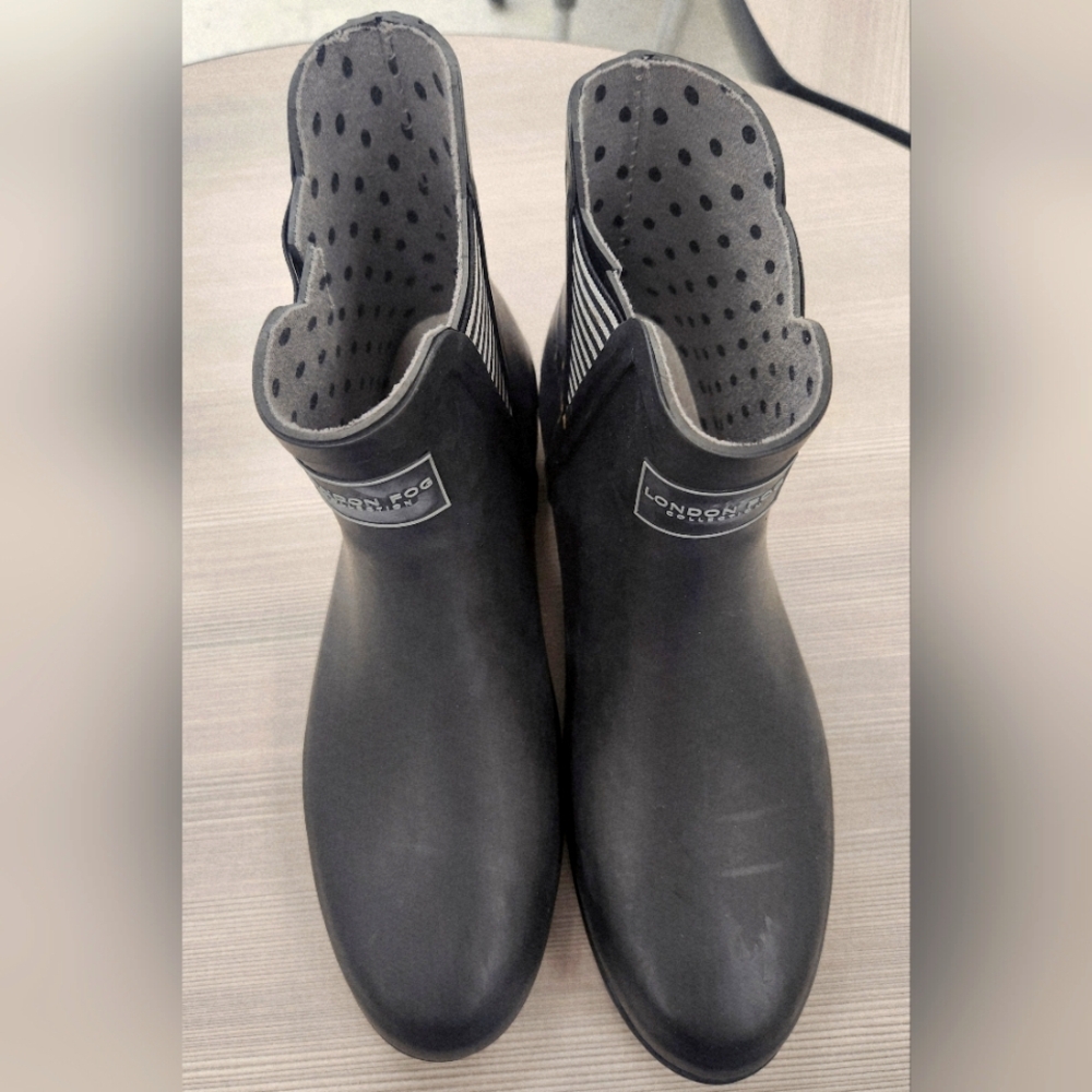 London Fog Charcoal and Black Rain Boots
